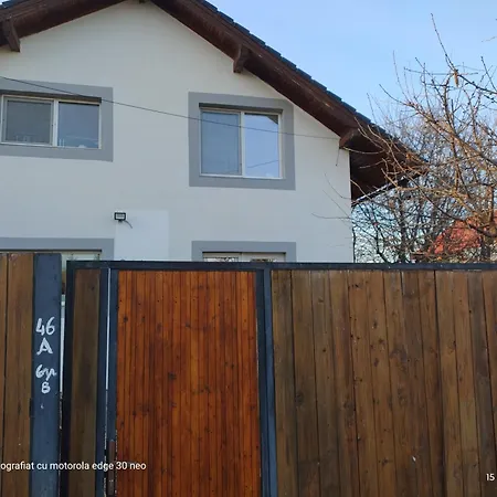 Casa Albinelor * 布拉索夫